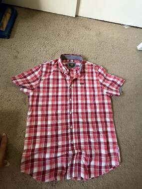 Lee Men's Red Plaid Short Sleeve Button-Up Shirt
